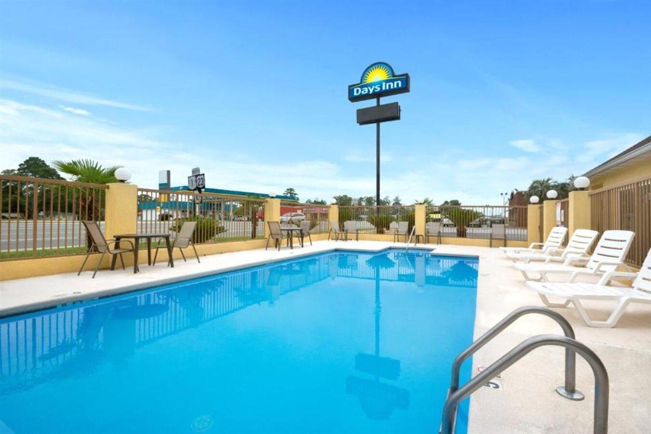 Days Inn By Wyndham Alma Exteriér fotografie