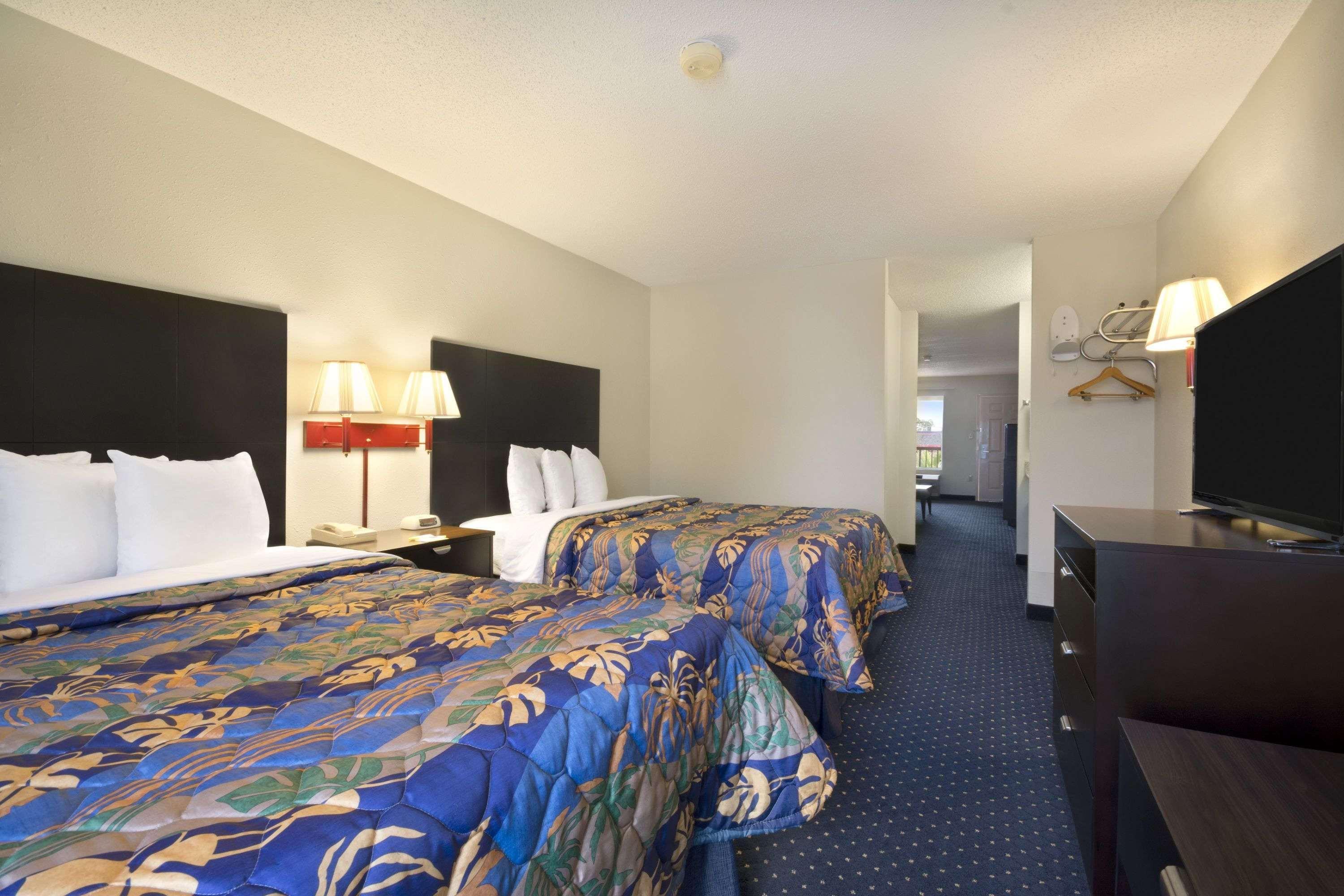 Days Inn By Wyndham Alma Pokoj fotografie