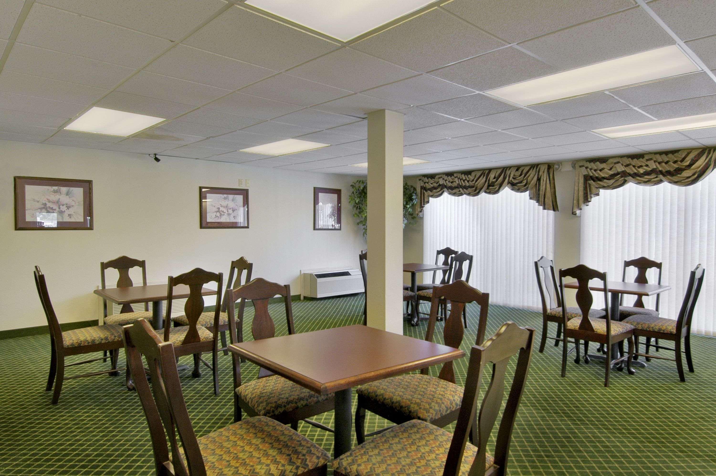 Days Inn By Wyndham Alma Exteriér fotografie
